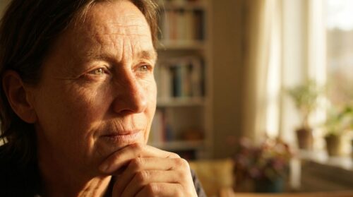 psychologie odhaluje důvody, proč se některé emoce objevují až po dlouhém čase, a jak to ovlivňuje naše chování a prožívání.